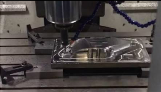 MCV1690 machining center processing mould video